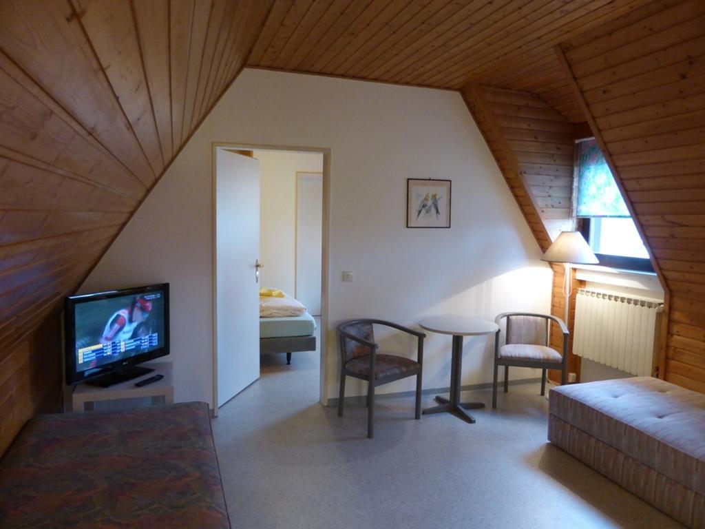 Gaestehaus An Der Rheinbruecke Altlussheim 외부 사진